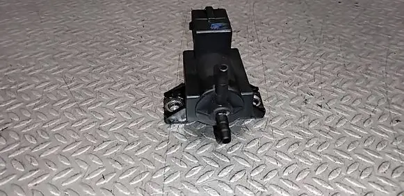 Toyota Corolla Verso AR10 Turbo solenoid valve 258600R010