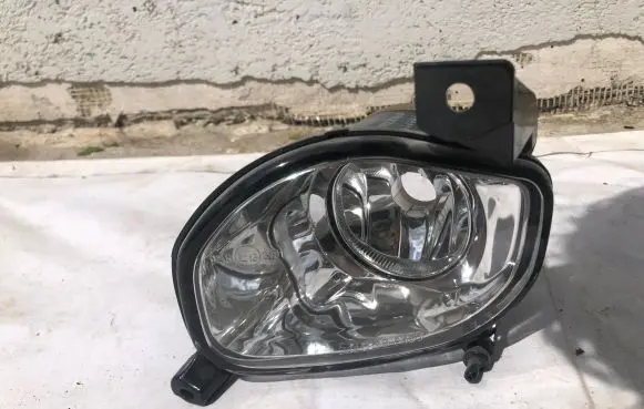 Toyota Avensis T250 Front fog light 19A480B