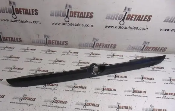 Mitsubishi Carisma Tailgate trim XR361227