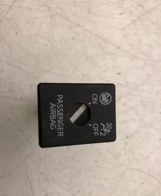 Mazda CX-3 Passenger airbag on/off switch DA6A666H0
