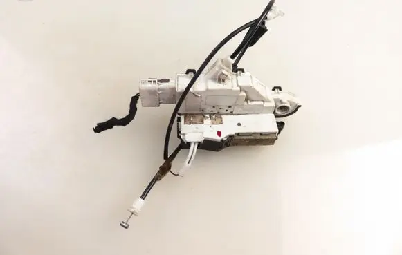 Citroen C4 I Front door lock 