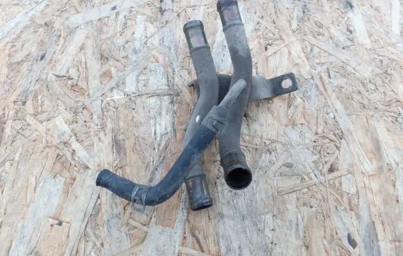 Infiniti G20 Engine coolant pipe/hose