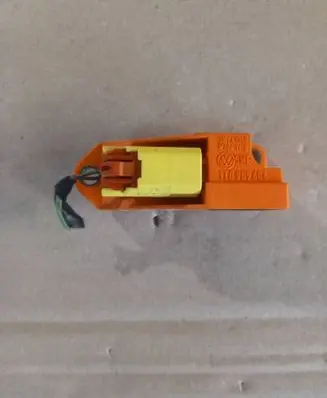 Volkswagen Touran I Airbag deployment crash/impact sensor 1T0909606