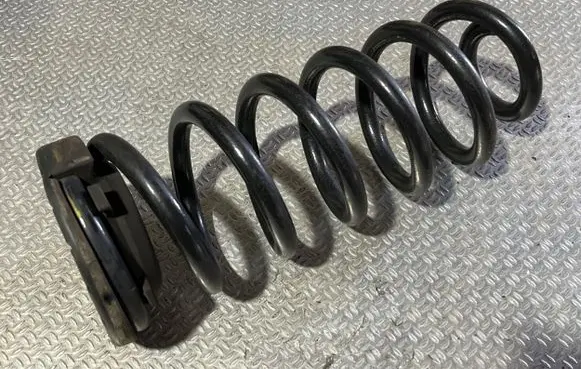 KIA Sportage Rear coil spring