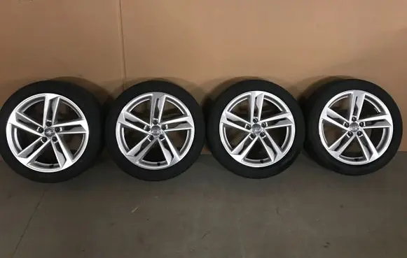 Audi A1 R17 alloy rim 82A601025K