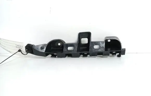 Volkswagen PASSAT B7 Front bumper mounting bracket 3AA807183