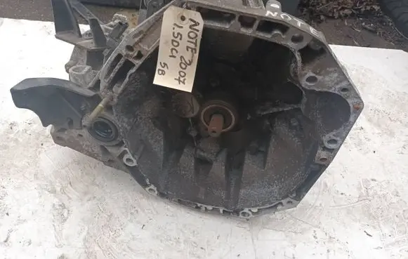 Nissan Note (E11) Manual 5 speed gearbox 8200450875