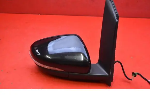 Volkswagen Touran II Front door electric wing mirror 1T0857934A