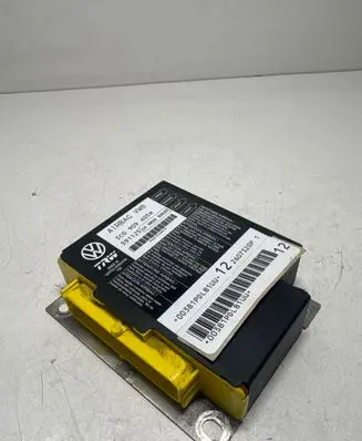 Volkswagen PASSAT B6 Airbag control unit/module 3C0909605M 391125 12H032S2522