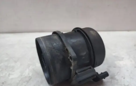 Mercedes-Benz C W204 Mass air flow meter A6510900048