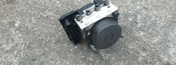 Nissan Note (E11) ABS Pump 476609U100