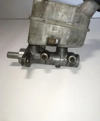 Hyundai Tucson JM Master brake cylinder BM1110731