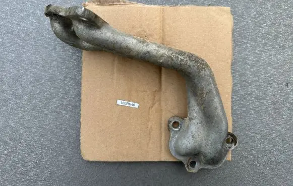 Nissan Patrol 160 Engine oil radiator 2130490011