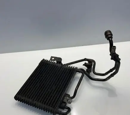 Mercedes-Benz ML AMG W164 Power steering radiator A0005000500 0005000500