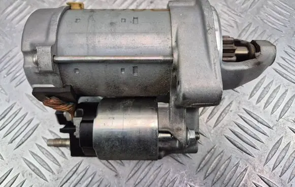 BMW X1 E84 Starter motor 7579155 4280004490 7594292