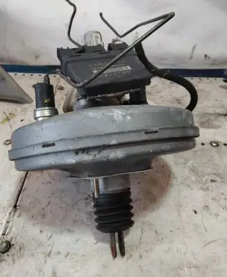 Mercedes-Benz SLK R170 Brake booster A0255454732 350321 3248168503