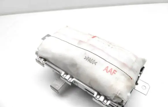 Passenger airbag