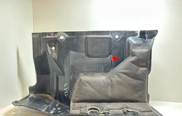 Mitsubishi ASX Engine splash shield/under tray 5370A644