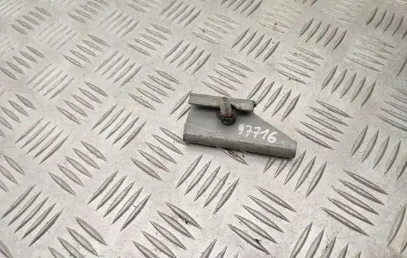 Battery bracket