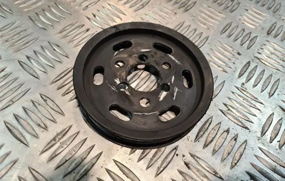 Volkswagen PASSAT B5 Power steering pump pulley 038145255D