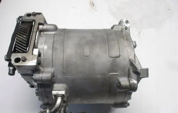 Volvo XC40 Engine block 32257268