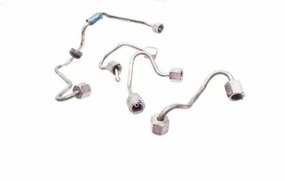 Fuel injector supply line/pipe