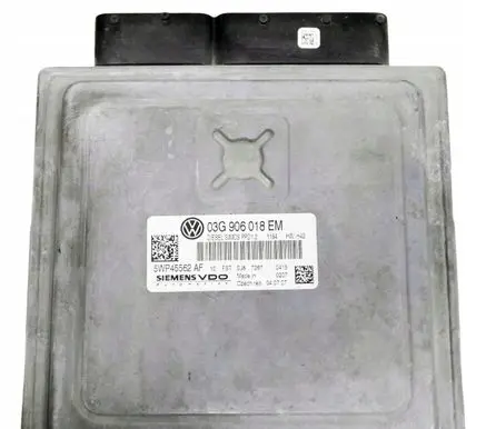 Volkswagen PASSAT B6 Engine control unit/module 03G906018EM 5WP45562AF