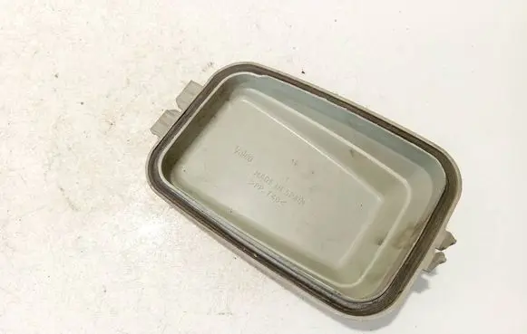Volkswagen II LT Headlight/headlamp dust cover 