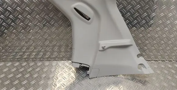 Toyota Aygo AB40 (D)pillar trim (top) 624710H180 624710H170