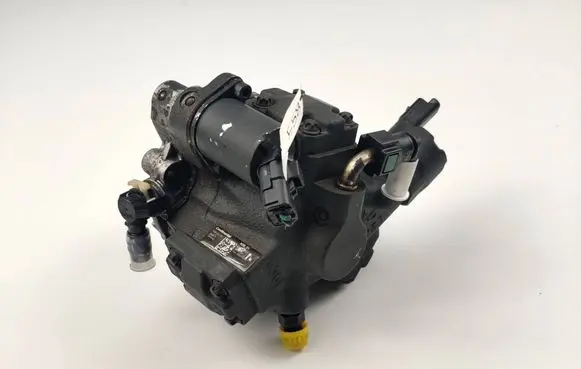 Volvo S40 Fuel injection high pressure pump 9685705080 A2C27100268