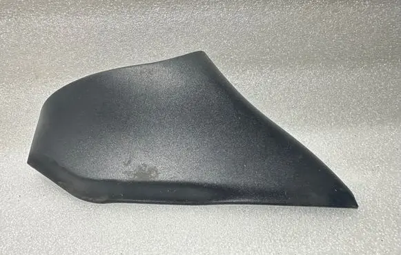 Audi A8 S8 D2 4D Other body part 077129044A