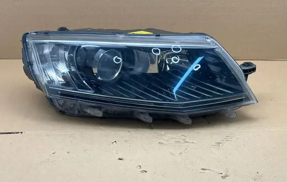 Headlight/headlamp