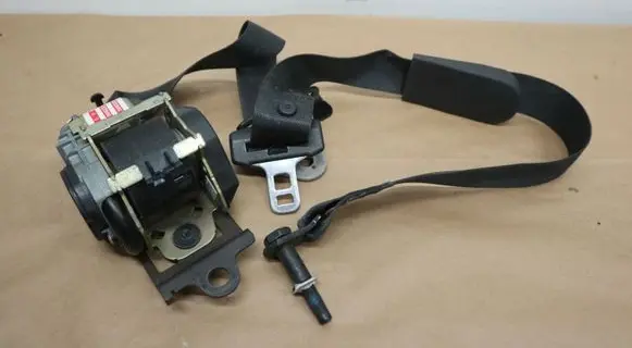 Chrysler Pacifica Front seatbelt 685100D