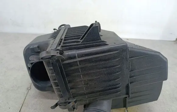 Hyundai H-1, Starex, Satellite Air filter box 281104H000