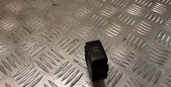 Nissan Qashqai ESP (stability program) switch 