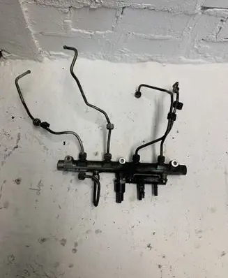Citroen C5 Fuel main line pipe 0445214017 0281002283