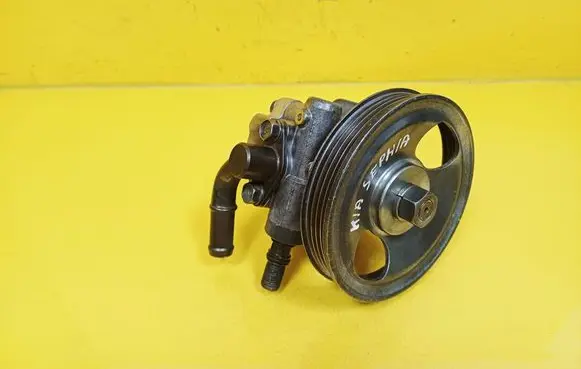 KIA Sephia Power steering pump 
