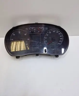 Volkswagen Polo Speedometer (instrument cluster) 6Q0920825F 130509 VWZ7Z0T0804796