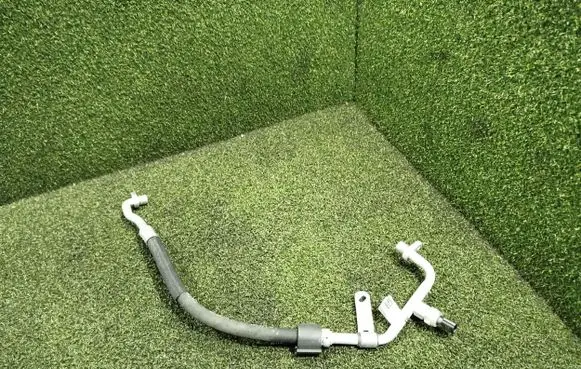 Air conditioning (A/C) pipe/hose