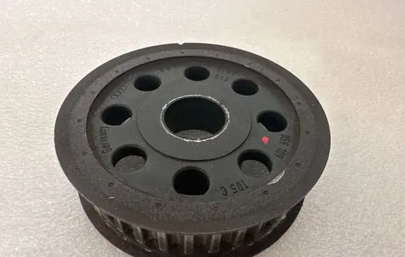 Audi A6 S6 C6 4F Camshaft pulley/ VANOS 059109105C