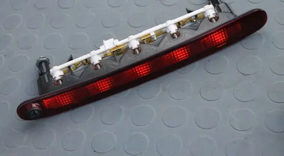 Suzuki SX4 S-Cross Third/center stoplight