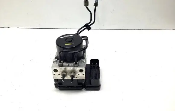 Volvo V60 ABS Pump P31329137 31329137