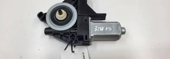 Volvo S60 Front door window regulator motor 966269103 141110