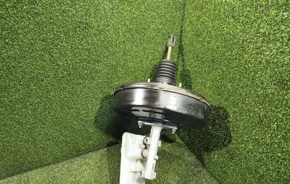 Opel Vivaro Brake booster 8200506834 93857442 32068199A