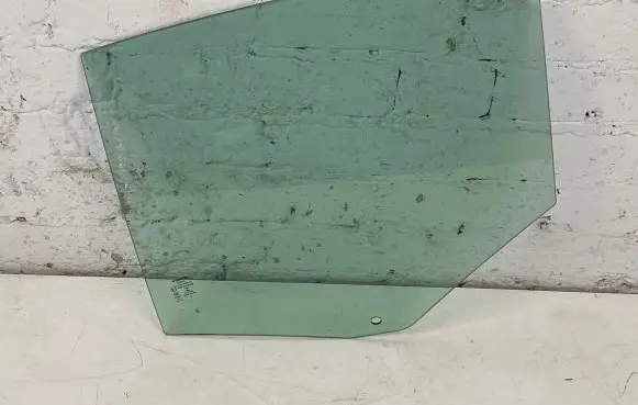 Volvo S60 Rear door window glass E001488 43R0115128 DOT1038