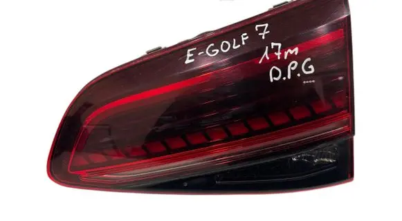 Volkswagen e-Golf Tailgate rear/tail lights 5G0945308P 81630201