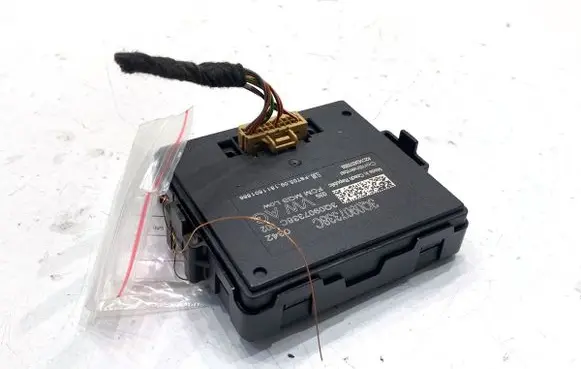 Volkswagen PASSAT B8 Xenon control unit/module 3Q0907338C