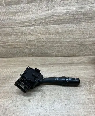 Toyota Avensis T250 Wiper control stalk 8465205170 173821