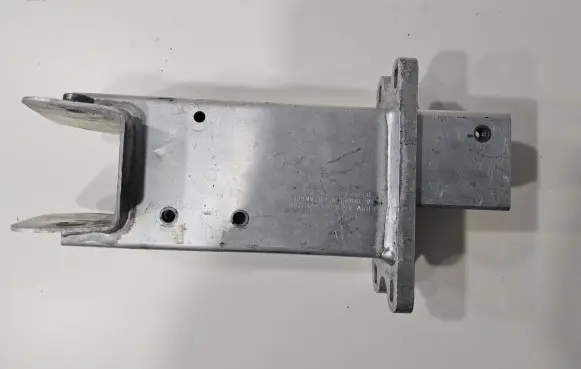 BMW i8 Front bumper support beam 7336201 733620106