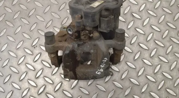 Jaguar F-Pace Rear brake caliper GX732K327BE